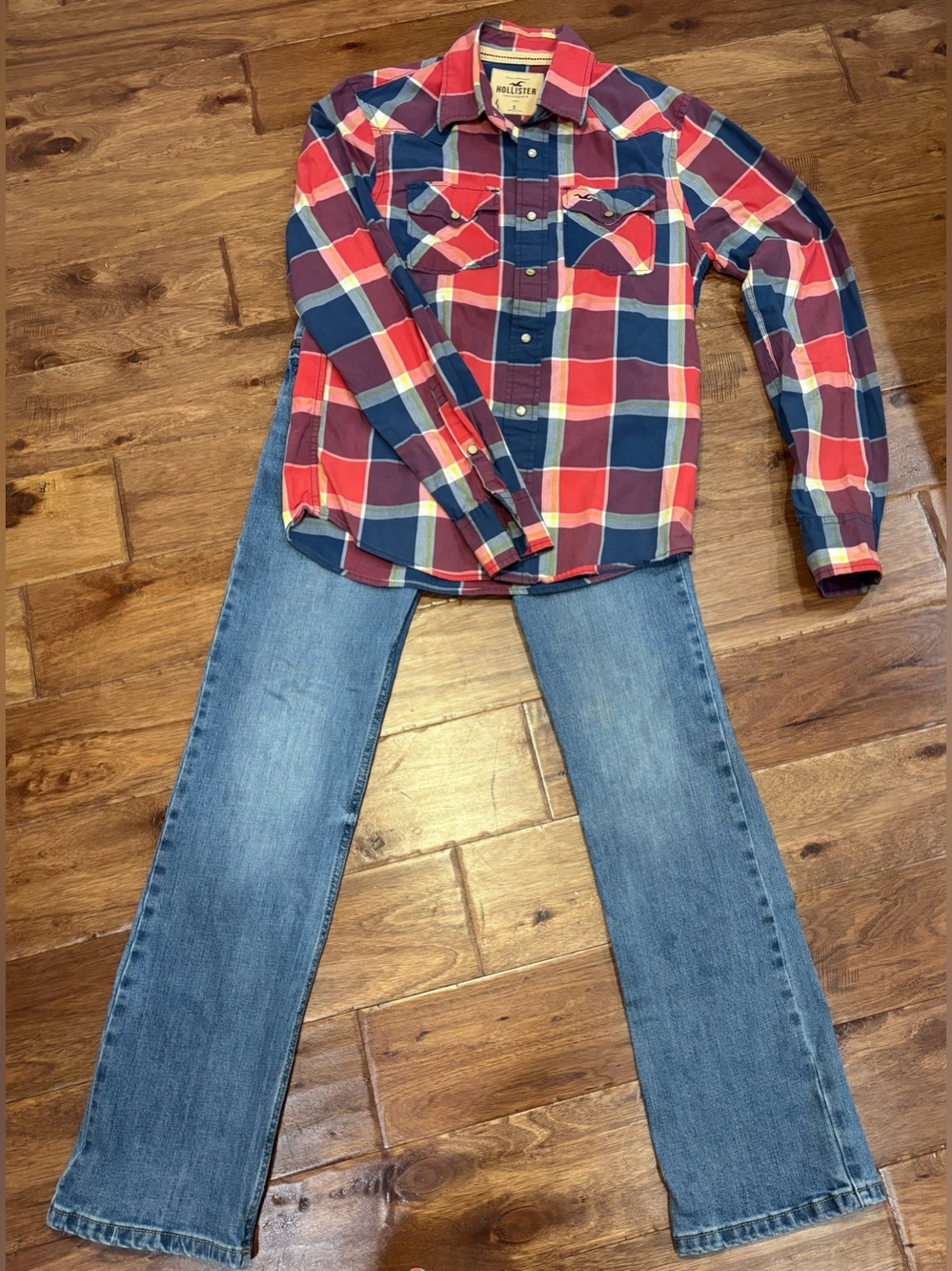 Bundle Wrangler Denim Classic Jeans Hollister Plaid Button Down Boys 16/MenSmall